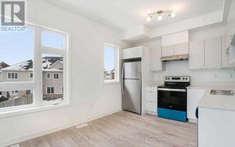 3079 CHERRY BLOSSOM CMN, Burlington (alton), Ontario L7M 0H8, Canada