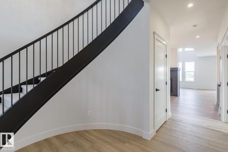 13113 212A STREET NW, Edmonton, Alberta T6W 5E1, Canada