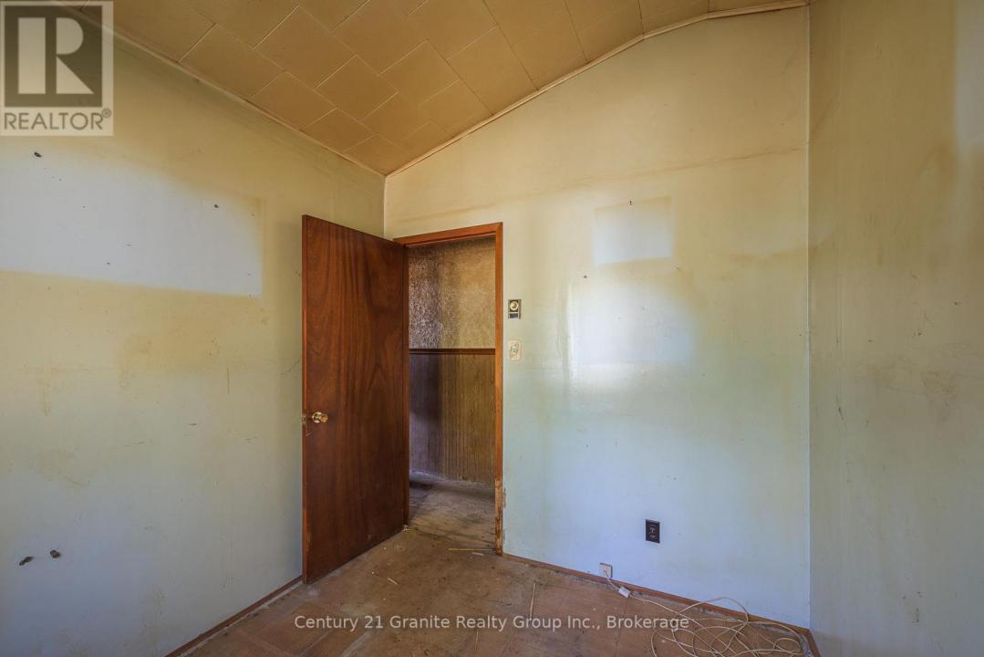 1309 NILA ROAD, Dysart Et Al (guilford), Ontario K0M 1S0, CANADÁ