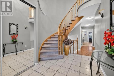 5 BOOTH STREET, Bradford West Gwillimbury (bradford), Ontario L3Z 0A3, Kanada