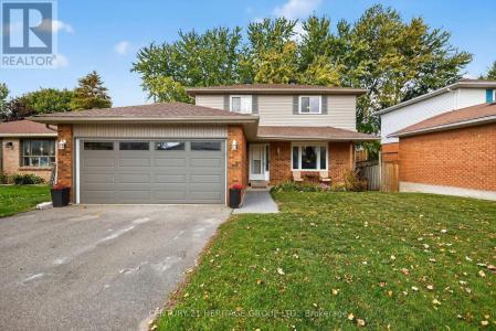 32 NORTHGATE DRIVE, Bradford West Gwillimbury (bradford), אונטריו L3Z 2H5, קנדה