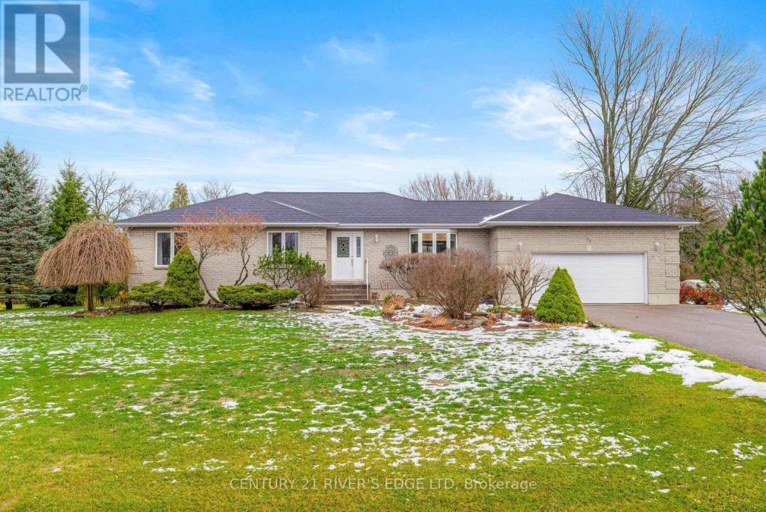 15 JONES COURT, Augusta, Ontario K0E 1P0, Canada