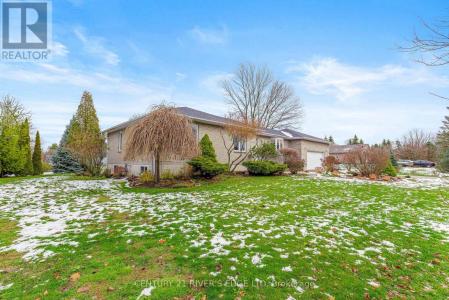 15 JONES COURT, Augusta, Ontario K0E 1P0, Canada