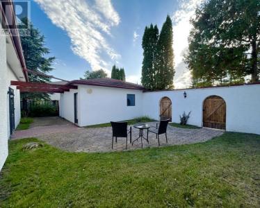 502 FLINDERS AVENUE, Fort Frances, Ontario P9A 3S4, Canada