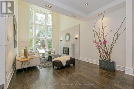 338 MCKEE AVENUE, Toronto (willowdale East), Ontario M2N 4E5, Canadá