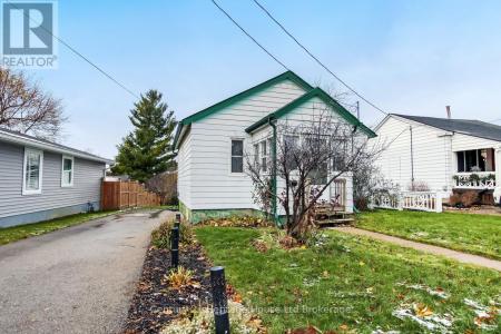 116 EAST PARK DRIVE, Woodstock (woodstock - South), Ontario N4S 3N2, Canada