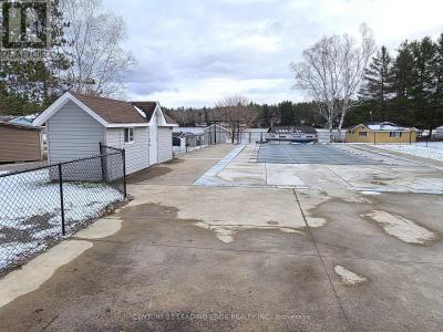 1043 LOBO DRIVE, Minden Hills (snowdon), オンタリオ K0M 2K0, カナダ