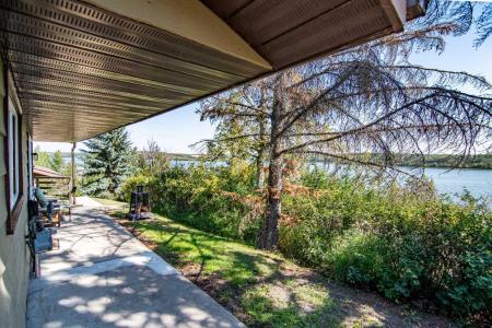 25054 SOUTH PINE LAKE ROAD, Rural Red Deer County, Alberta T0M 1R0, Canada