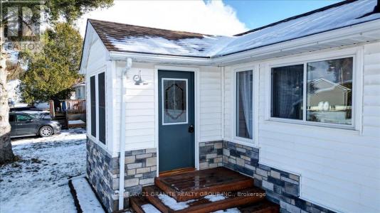 3 LARCH STREET, Highlands East (bicroft Ward), Ontario K0L 1M0, Canada