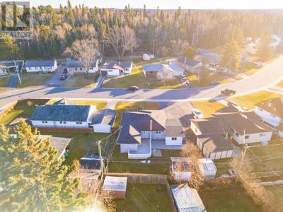 78 DREWRY DRIVE, Kenora, 安大略省 P9N 2X8, 加拿大