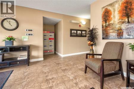 305 2781 WOODBRIDGE DRIVE, Prince Albert, Saskatchewan S6V 3Z9, Kanada