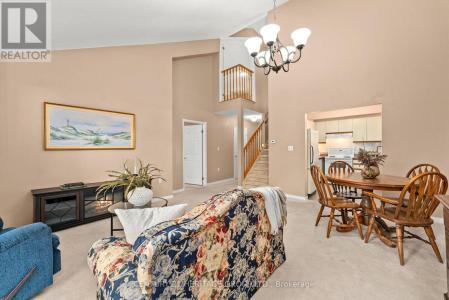 40 MUSEUM DRIVE, Orillia, אונטריו L3V 7T9, קנדה 