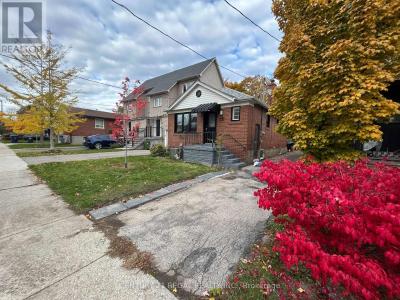 45 FIFTEENTH STREET, Toronto (new Toronto), Ontario M8V 3J3, Canada