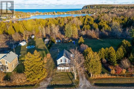 2547 BRUCE 9 ROAD, Northern Bruce Peninsula, אונטריו N0H 1W0, קנדה