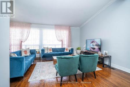 21 ALHART DRIVE, Toronto (thistletown-beaumonde Heights), Ontario M9V 2M8, Kanada