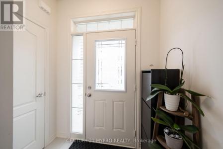 26 SILVER MEADOWS GARDENS NORTH, Hamilton (waterdown), Ontario L8B 1Z4, Canadá