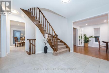 967 GLENANNA ROAD, Pickering (liverpool), Ontario L1V 5E3, Canada