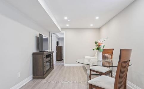 1151 LINDSAY DRIVE, Oakville, Ontario L6M 3B7, Canada