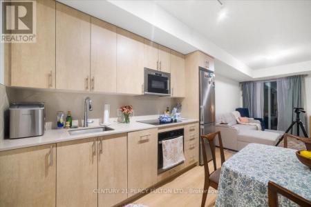 2545 SIMCOE STREET NORTH, Oshawa (windfields), Ontario L1L 0W3, Canada