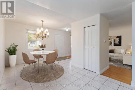 154 ROSAMOND CRESCENT, London South (south X), Ontario N6E 2M9, Canada