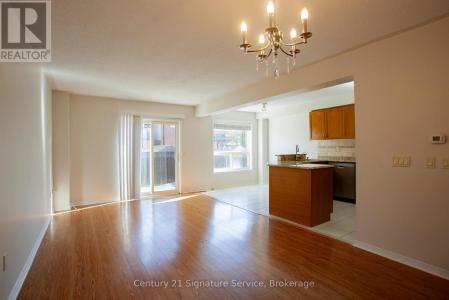 9 QUEENSLAND CRESCENT, Caledon (bolton East), 安大略省 L7E 2E1, 加拿大