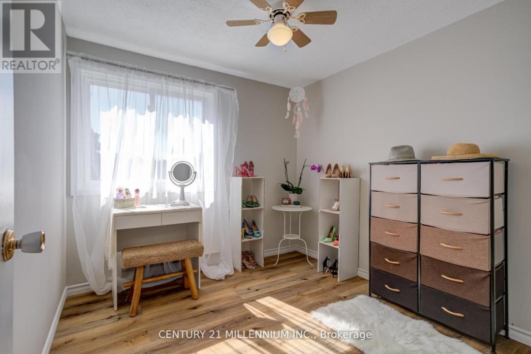 15 HASTING SQUARE, Brampton (central Park), Ontario L6S 2N8, Canada