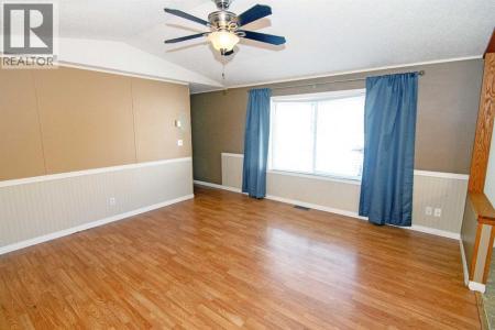 10 WESTMOUNT DRIVE, Cayley, Alberta T0L 0P0, Canada