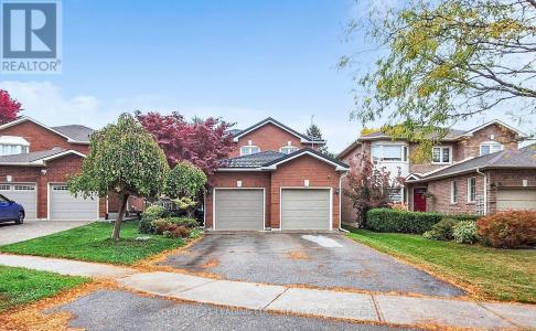 851 HILTON BOULEVARD, Newmarket (stonehaven-wyndham), Ontario L3X 2H7, Canada