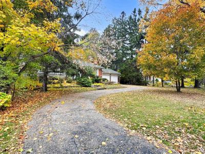 20 WEST HILL DRIVE, Toronto, Ontario M1E 3T5, Canada