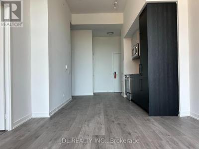 285 DUFFERIN ST STREET, Toronto (south Parkdale), Ontario M6K 0J2, Canada