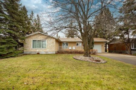 440 ELM AVENUE, Beausejour, Manitoba R0E 0C0, Canada