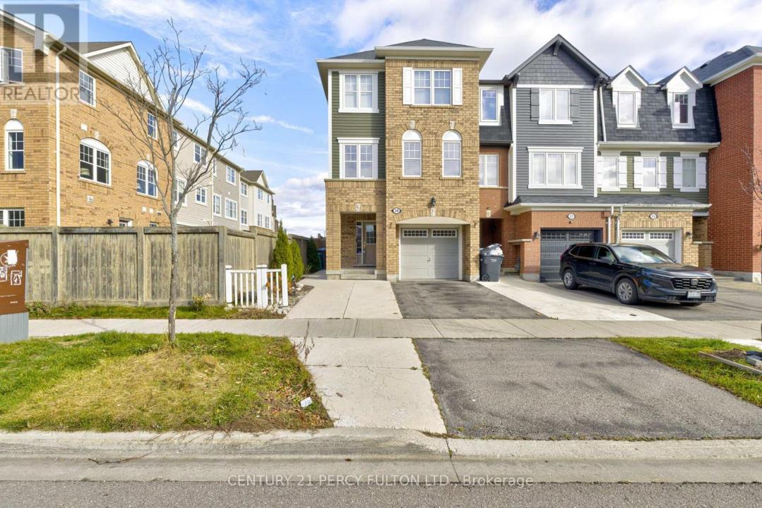 39 VANHORNE CLOSE, Brampton (northwest Brampton), オンタリオ L7A 0X8, カナダ