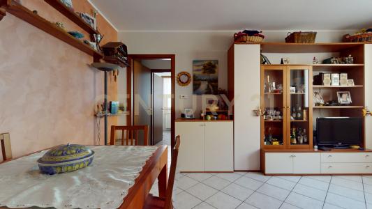 Via Roma, Vanzago, Lombardia 20043, İtalya