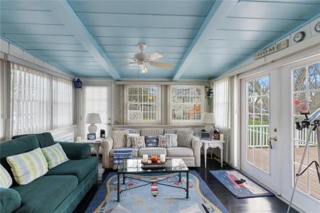 235 Kearns Av, Tiverton, 罗得岛 02878, 美国