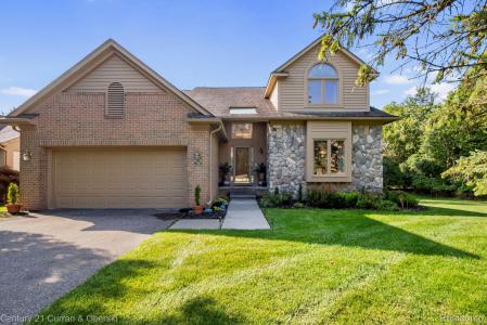 7065 Deerwood Trail, West Bloomfield Charter Township, 密西根州 48323, 美國