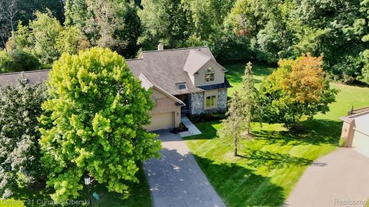 7065 Deerwood Trail, West Bloomfield Charter Township, Мичиган 48323, Соединенные Штаты