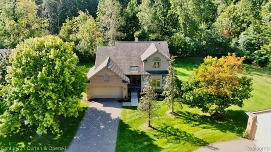 7065 Deerwood Trail, West Bloomfield Charter Township, Мичиган 48323, Соединенные Штаты