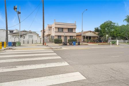 6613 S Figueroa, Los Angeles, カリフォルニア 90003, アメリカ合衆国