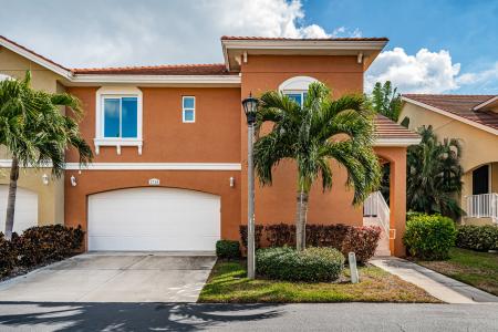17 Franklin CT S #D, St Petersburg, Florida 33711, Estados Unidos