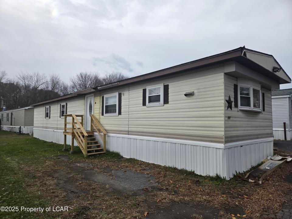 4 Quiet Cove, Jenkins Township, Pennsylvania 18640, USA