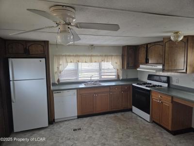 4 Quiet Cove, Jenkins Township, Pennsylvania 18640, USA