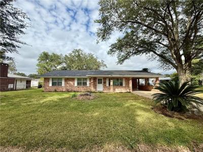 1402 N Park Street, Jonesville, לואיזיאנה 71343, ארצות הברית של אמריקה 