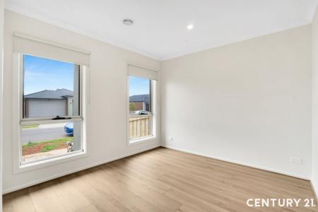 6 Nagar Street, Thornhill Park, VIC 3335, Austrália