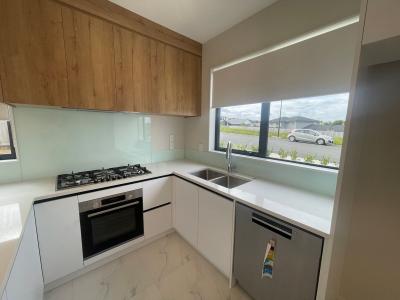 136 Ninth View Avenue, Beachlands, Auckland 2018, Nuova Zelanda