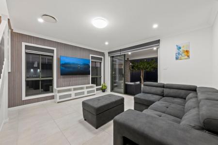 8 Frederick Street, Gregory Hills, NSW 2557, 오스트레일리아