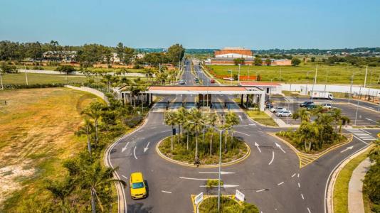 Zarate Isla. Elio Serafini, Luque 2060 , Luque, مركزي 00001, باراغواي