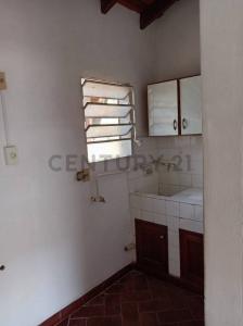 Sgto. Benitez y julio Correa , Mburucuyá, Asunción 00001, Paraguay