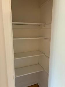 4915  Boul. Édouard-Montpetit, Montréal (Côte-des-Neiges/Notre-Dame-de-Grâce), 魁北克省 H3W 1R1, 加拿大