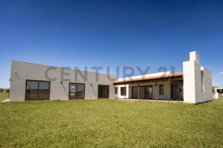 Club de Campo La Vaguada , Tandil, Buenos Aires (fuera De GBA) 7000, Arjantin