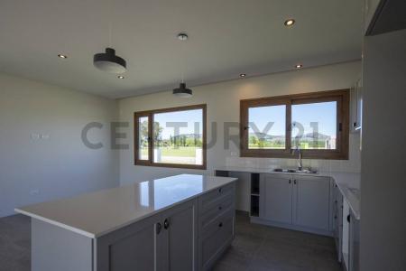 Club de Campo La Vaguada , Tandil, Buenos Aires (fuera De GBA) 7000, Arjantin